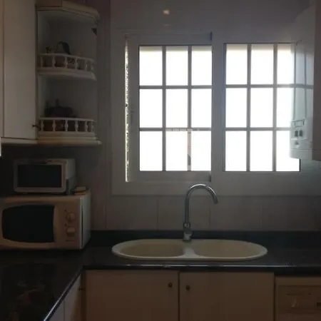 Cozy, Sunny Flat 600m From Beach, 20 Mins To Bcn Appartamento *